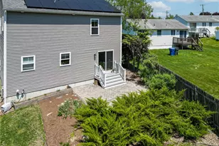 100 E View Ave, Cranston, RI 02920 - Photo 46