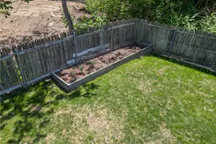 100 E View Ave, Cranston, RI 02920 - Photo 48