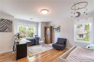 100 E View Ave, Cranston, RI 02920 - Photo 30