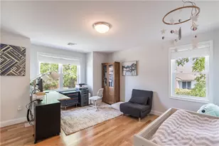 100 E View Ave, Cranston, RI 02920 - Photo 28