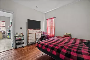104 Alverson Ave, Providence, RI 02909 - Photo 16