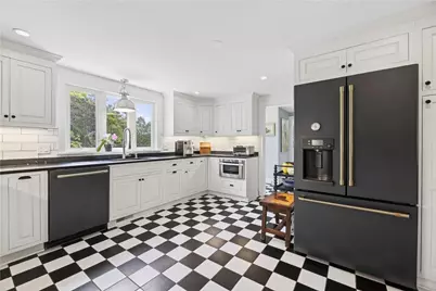 229 Shore Road, Westerly, RI 02891 - Photo 16