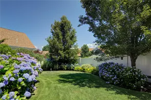34 Wimbledon Cir, Portsmouth, RI 02871 - Photo 48