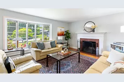 71 Primrose Hill Road, Barrington, RI 02806 - Photo 8