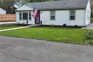 25 Dounetos St, West Warwick, RI 02893 - Photo 2