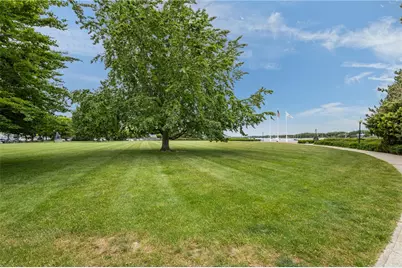 484 Thames Street, Bristol, RI 02809 - Photo 28