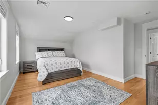 484 Thames St, Bristol, RI 02809 - Photo 16