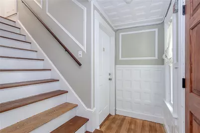 439 Broadway Street #D, Newport, RI 02840 - Photo 4