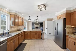 71 Rolling Hill Dr, Exeter, RI 02822 - Photo 6