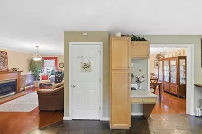40 Chestnut Grove Avenue, Cumberland, RI 02864 - Photo 16