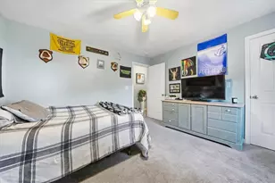 40 Chestnut Grove Ave, Cumberland, RI 02864 - Photo 32