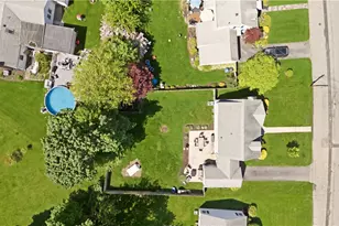 159 Garden City Dr, Cranston, RI 02920 - Photo 28