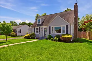 159 Garden City Dr, Cranston, RI 02920 - Photo 2