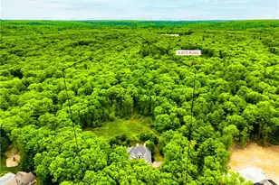 4 Hart Pond Dr, North Smithfield, RI 02896 - Photo 2
