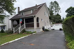 42 Dunbar Ave, East Providence, RI 02916 - Photo 2