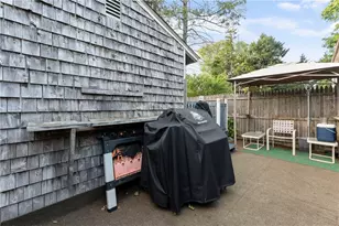 42 Dunbar Ave, East Providence, RI 02916 - Photo 8