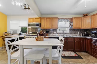 42 Dunbar Avenue, East Providence, RI 02916 - Photo 12
