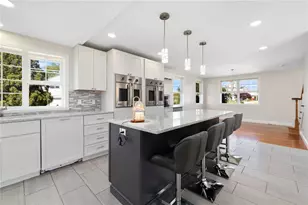 3 Larch Ave, Narragansett, RI 02882 - Photo 16