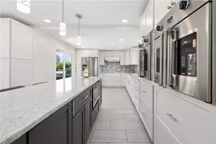 3 Larch Ave, Narragansett, RI 02882 - Photo 12