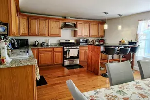 3871 Mendon Rd, Cumberland, RI 02864 - Photo 6