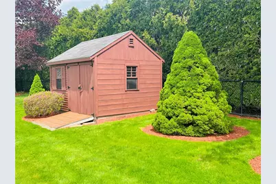 166 Mohawk Drive, Seekonk, MA 02771 - Photo 10