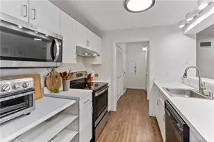 494 Woonasquatucket Ave, North Providence, RI 02911 - Photo 16