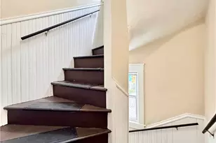 40 Richter St, Providence, RI 02908 - Photo 32
