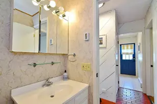 24 Redwood Dr, Narragansett, RI 02882 - Photo 12