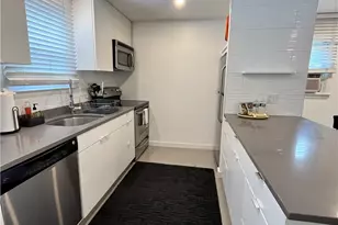 101 Briarwood Ave, Middletown, RI 02842 - Photo 10
