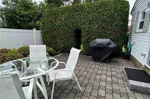 101 Briarwood Ave, Middletown, RI 02842 - Photo 18