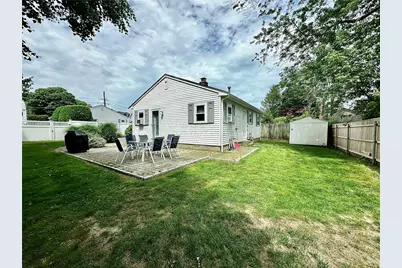 101 Briarwood Avenue #B, Middletown, RI 02842 - Photo 20