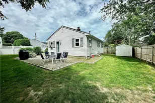 101 Briarwood Ave, Middletown, RI 02842 - Photo 20