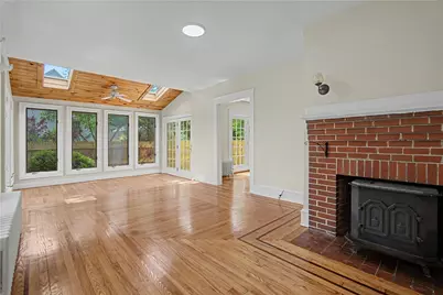 50 Longwood Avenue, Providence, RI 02908 - Photo 14