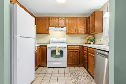 85 Governors Hill #595, West Warwick, RI 02893 - Photo 10