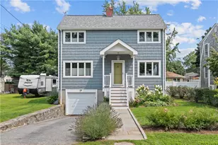 59 Berkley Ave, Portsmouth, RI 02871 - Photo 1
