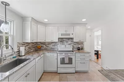 9 Tophill Circle, Cranston, RI 02920 - Photo 10