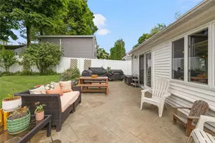 25 Farm St, Cranston, RI 02920 - Photo 38