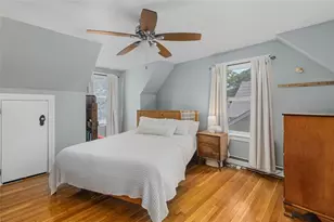 25 Farm St, Cranston, RI 02920 - Photo 16