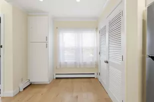 61 Clinton St, Newport, RI 02840 - Photo 8