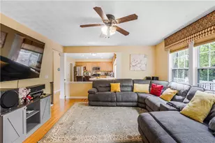 115 Castle Rock Rd, Warwick, RI 02886 - Photo 10