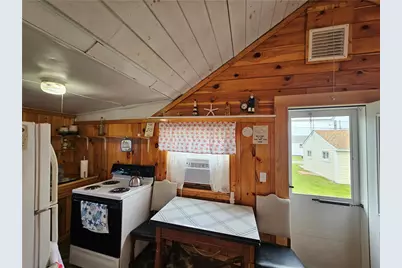 854 Matunuck Beach Road, South Kingstown, RI 02879 - Photo 18