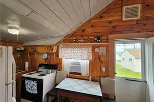 854 Matunuck Beach Rd, South Kingstown, RI 02879 - Photo 18