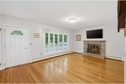 29 Parker St Street, Lincoln, RI 02865 - Photo 2