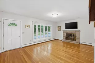 29 Parker St St, Lincoln, RI 02865 - Photo 2