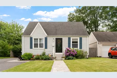 162 Thatcher Street, East Providence, RI 02916 - Photo 1