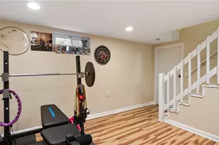 162 Thatcher St, East Providence, RI 02916 - Photo 24