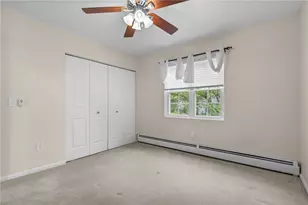 565 Quaker Ln, West Warwick, RI 02893 - Photo 8