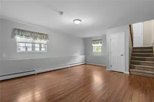 565 Quaker Ln, West Warwick, RI 02893 - Photo 14