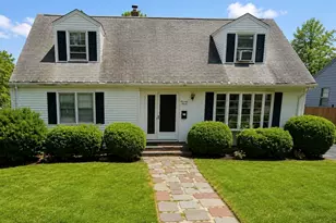 77 Minto St, Providence, RI 02908 - Photo 4