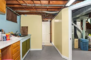 77 Minto St, Providence, RI 02908 - Photo 34